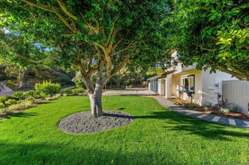 2216 Silver Peak Pl, Encinitas CA  92024-3145 exterior