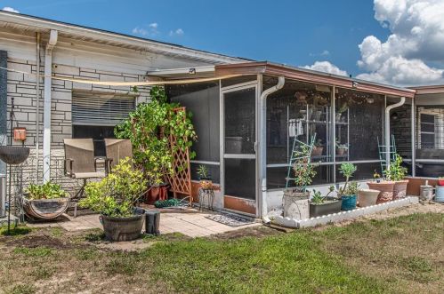 10312 Blue Field Ct, Thonotosassa FL  33592-3523 exterior