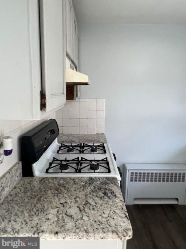 15023 Carlsbad Rd, Woodbridge VA  22193-1605 exterior