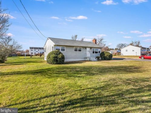 1604 Bragg Rd, Fredericksburg, VA 22407-4922