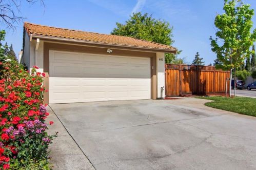 600 Lisa Way, Campbell, CA 95008-0513