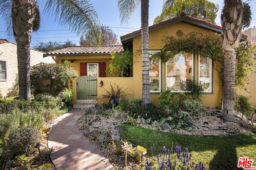 838 Glenoaks Blvd, Glendale, CA 91202-2134