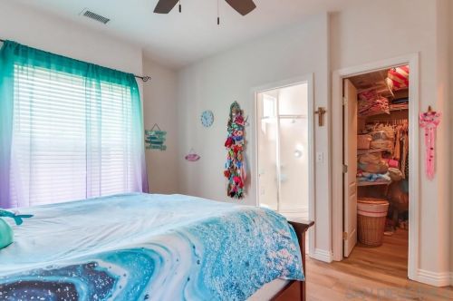 3160 Goldfinch St, San Diego CA 92103-2965 exterior