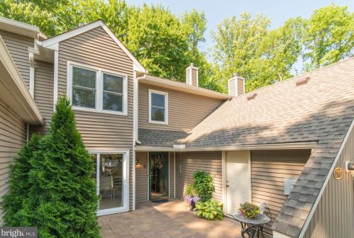295 Cricket Ct, Yardley, PA 19067-5794