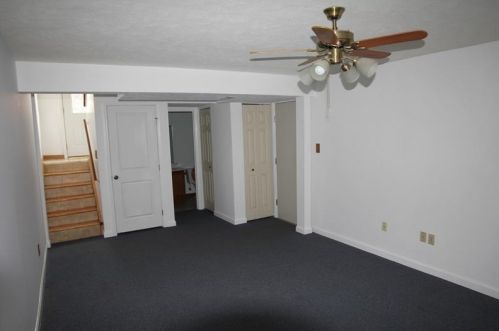 1407 Lexington Dr, Lawrence, PA 15055-1037