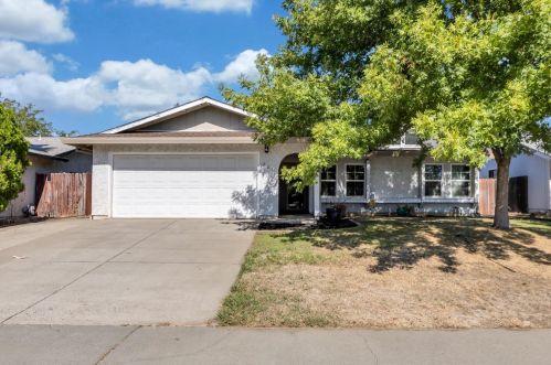 221 Jubilee Way, Rio Linda CA  95673-3326 exterior