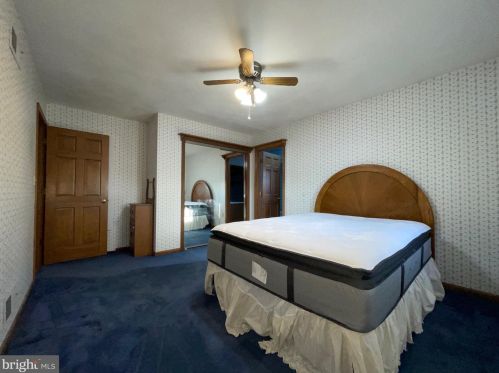 5888 Ambau Rd, Spring Grove PA 17362-8063 exterior