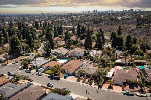 1580 Parrot St, San Diego, CA 92105-5923