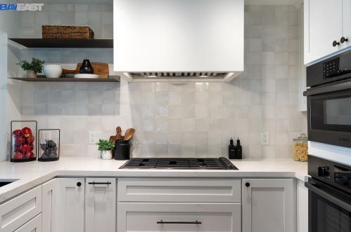 987 Aster Ave, Sunnyvale CA  94086-6737 exterior