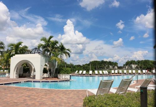 9770 Quinn Ct, West Palm Beach FL  33414-6488 exterior