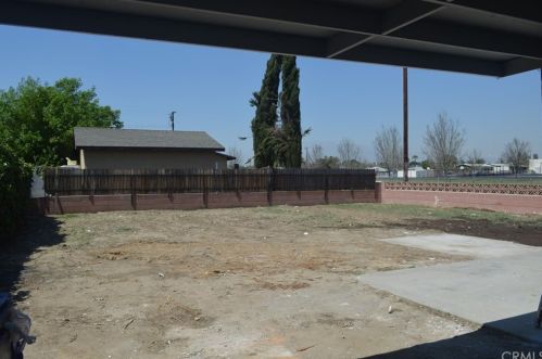 596 Ramona Ave, San Bernardino CA  92411-2524 exterior