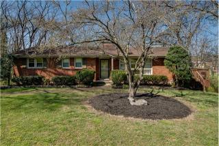 5125 Cochran Dr, Nashville, TN 37220-2011