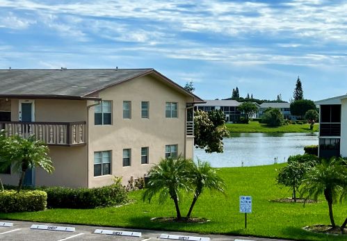 169 Kent J, West Palm Beach, FL 33417-1720