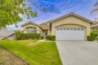 985 Bel Air Dr, Vista, CA 92084-5503