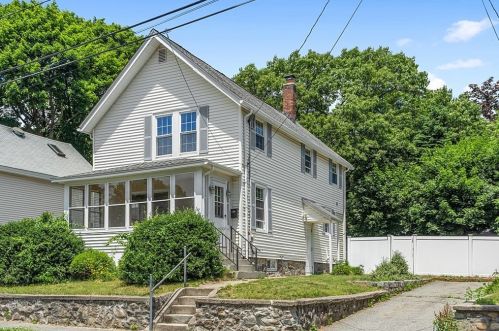 61 Tower St, Methuen, MA 01844-4423