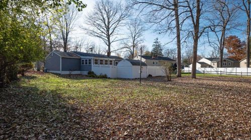 27 Wildwood Dr, New Hamburg NY  12590-2037 exterior
