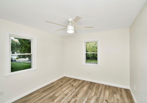 159 Stoughton St, Stoughton MA 02072-1722 exterior