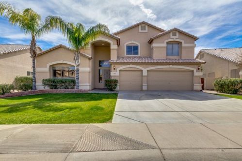 449 Merrill Ave, Gilbert, AZ 85234-2441