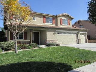 33934 Wintergreen Pl, Murrieta, CA 92563-4417