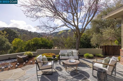 9 Southwood Dr, Orinda CA  94563-3010 exterior