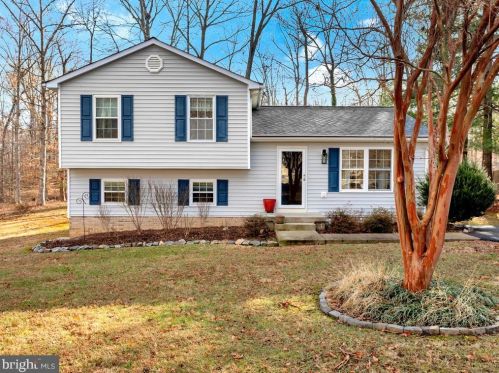 10619 Cobblestone Dr, Spotsylvania, VA 22553-1693