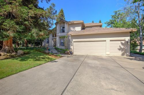 6888 Terreno Dr, Rancho Murieta, CA 95683-9410
