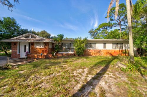 182 Park Ln, Titusville FL  32780-4707 exterior