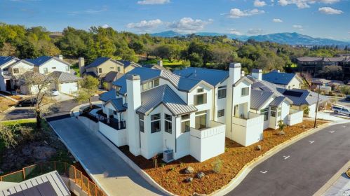 4420 Lahinch Ln, Santa Rosa CA  95403-0100 exterior