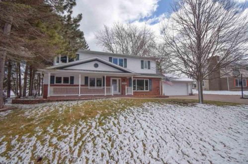 1515 Shawano Dr, Marshfield, WI 54449-1351