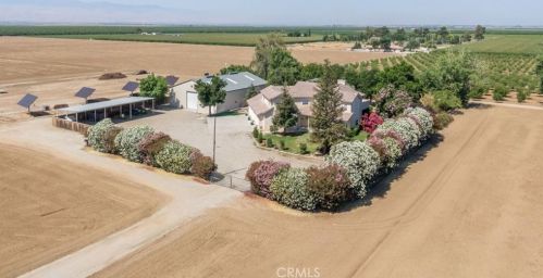 15414 Cuda Dr, Bakersfield CA  93307-9279 exterior