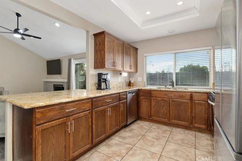 42651 San Julian Pl, Temecula CA  92592-2139 exterior