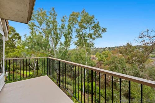 3170 Via De Caballo, Encinitas CA  92024-6925 exterior