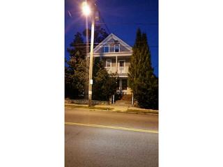 513 Academy Ave, Providence, RI 02908-3401
