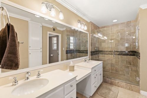 6201 Garnet Cir, Anaheim CA 92807-4857 exterior