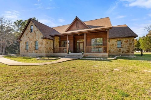 154 Arbors Cir, Webberville, TX 78621-5636