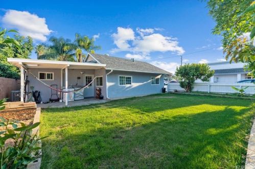 4532 Circulo Way, Orange CA  92869-4120 exterior