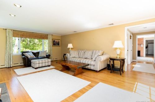 57 Moseley Ter, Glastonbury CT  06033-3713 exterior