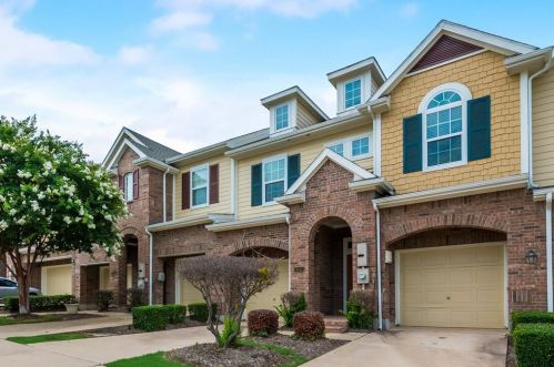 3841 Marcillia Cir, Irving TX  75038-8464 exterior