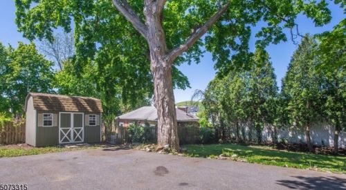 121 High St, Hackettstown NJ  07840-1905 exterior