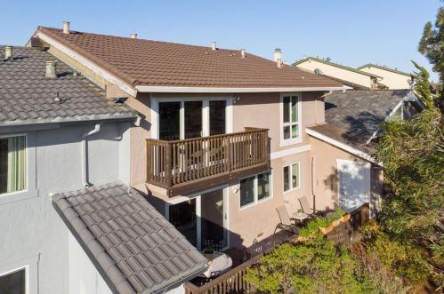 2510 Hastings Dr, Belmont CA  94002-3322 exterior