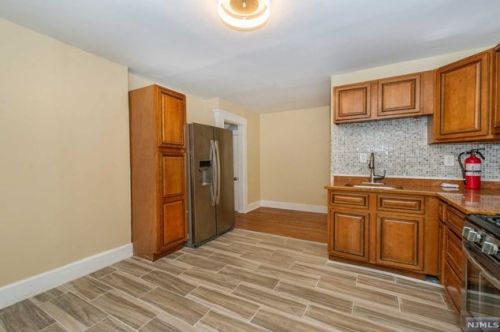 32 Long St, East Orange NJ  07017-1208 exterior