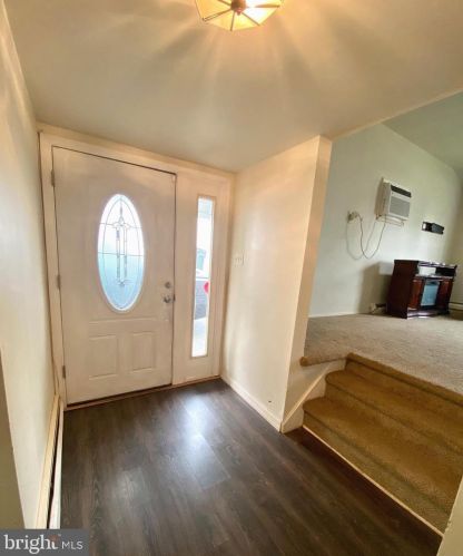 806 Cherry St, Lansdale, PA 19446-3910