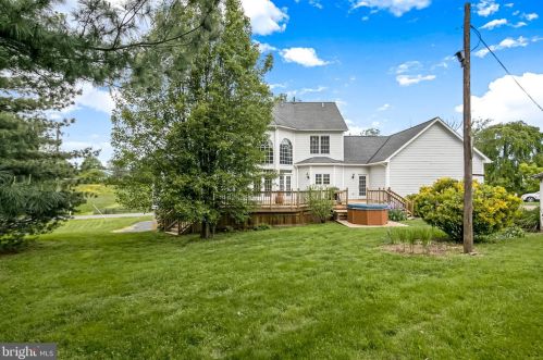 240 O St, Purcellville VA  20132-3002 exterior