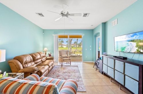 14322 Manchester Dr, Naples FL  34114-8626 exterior