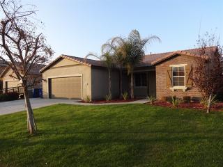 10608 Coronado Pointe Dr, Bakersfield CA  93311-8901 exterior
