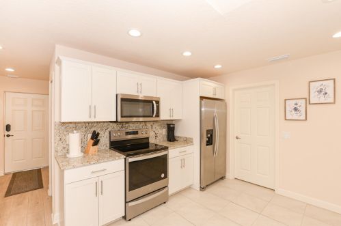 2 Tosca, Fort Pierce FL 34951-2819 exterior