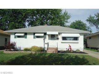 6335 Lockhaven Dr, Cleveland, OH 44142-3727