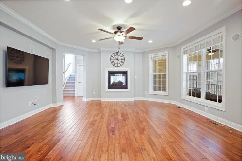 16143 Jordan Crest Ct, Haymarket VA  20169-4943 exterior