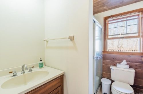 34 Cedar Hill Ln, Colchester CT  06420-4007 exterior