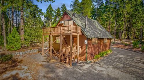 9144 Country Rd, Virner, CA 95634-9732